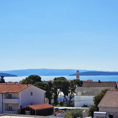 Vista Apartment-split Airport *