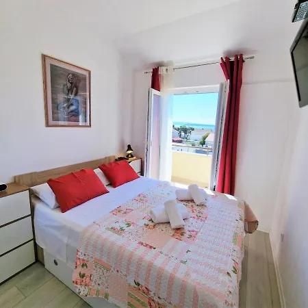 Vista Apartment-split Airport Apartment *