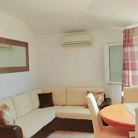 Vista Apartment-split Airport Apartment Kastela