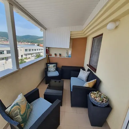 Vista Apartment-split Airport Apartment *