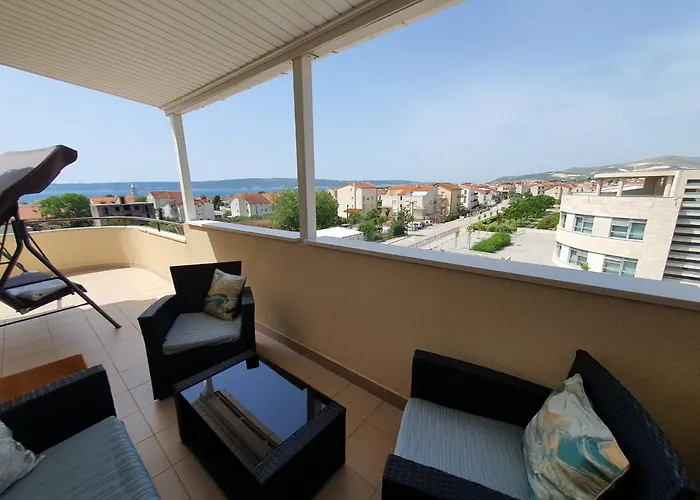 Vista Apartment-split Airport *